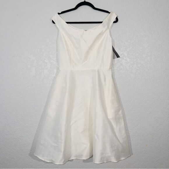 NWT Alfred Sung Snow White Off The Shoulder Cocktail Dress Size 8 - Picture 1 of 6
